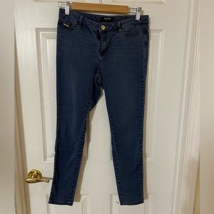 NINE WEST jeggings.